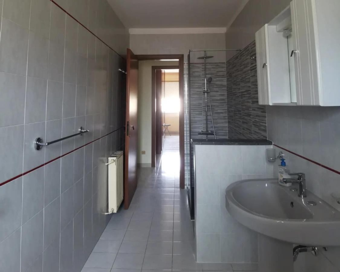 Lorenzo Guest Suite With Free Private Parking-- Cantieri Culturali باليرمو المظهر الخارجي الصورة