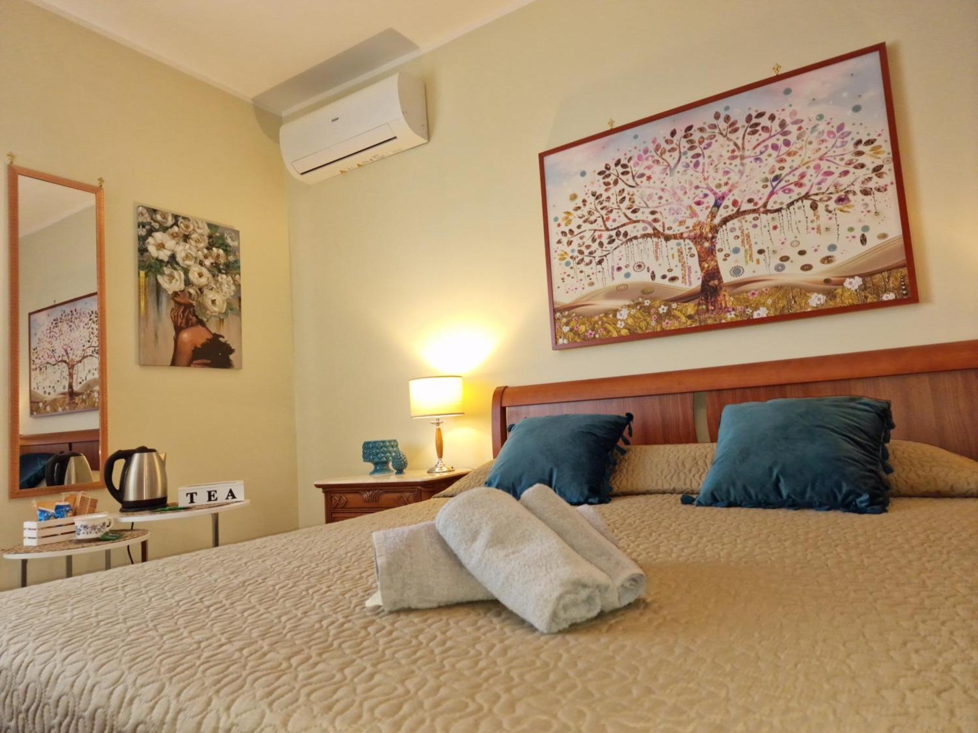 Lorenzo Guest Suite With Free Private Parking-- Cantieri Culturali باليرمو المظهر الخارجي الصورة