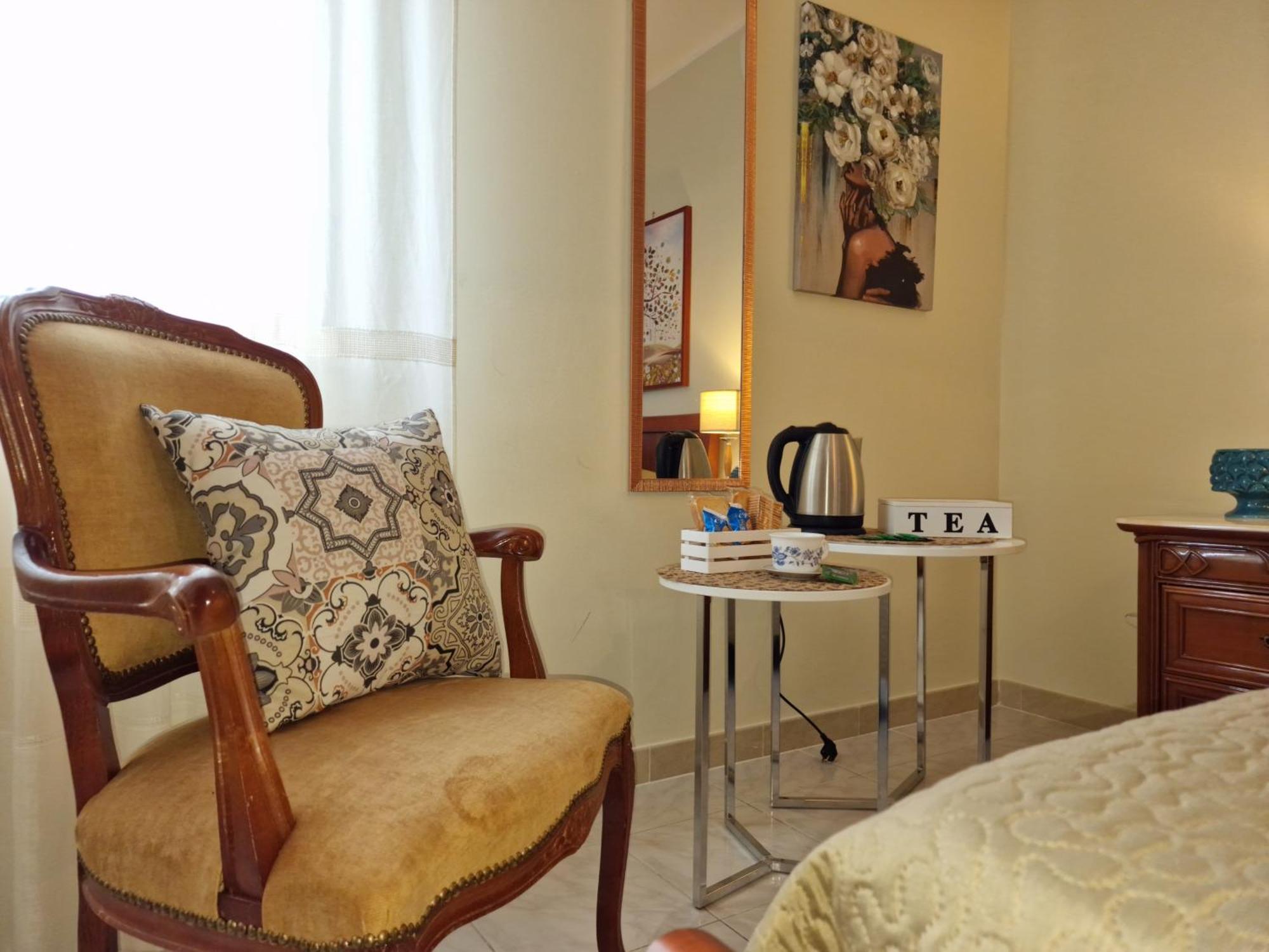 Lorenzo Guest Suite With Free Private Parking-- Cantieri Culturali باليرمو المظهر الخارجي الصورة