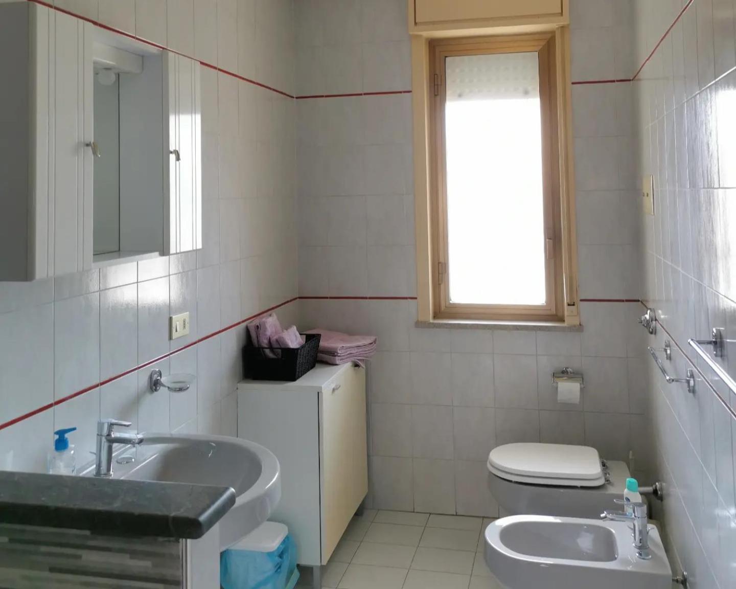 Lorenzo Guest Suite With Free Private Parking-- Cantieri Culturali باليرمو المظهر الخارجي الصورة
