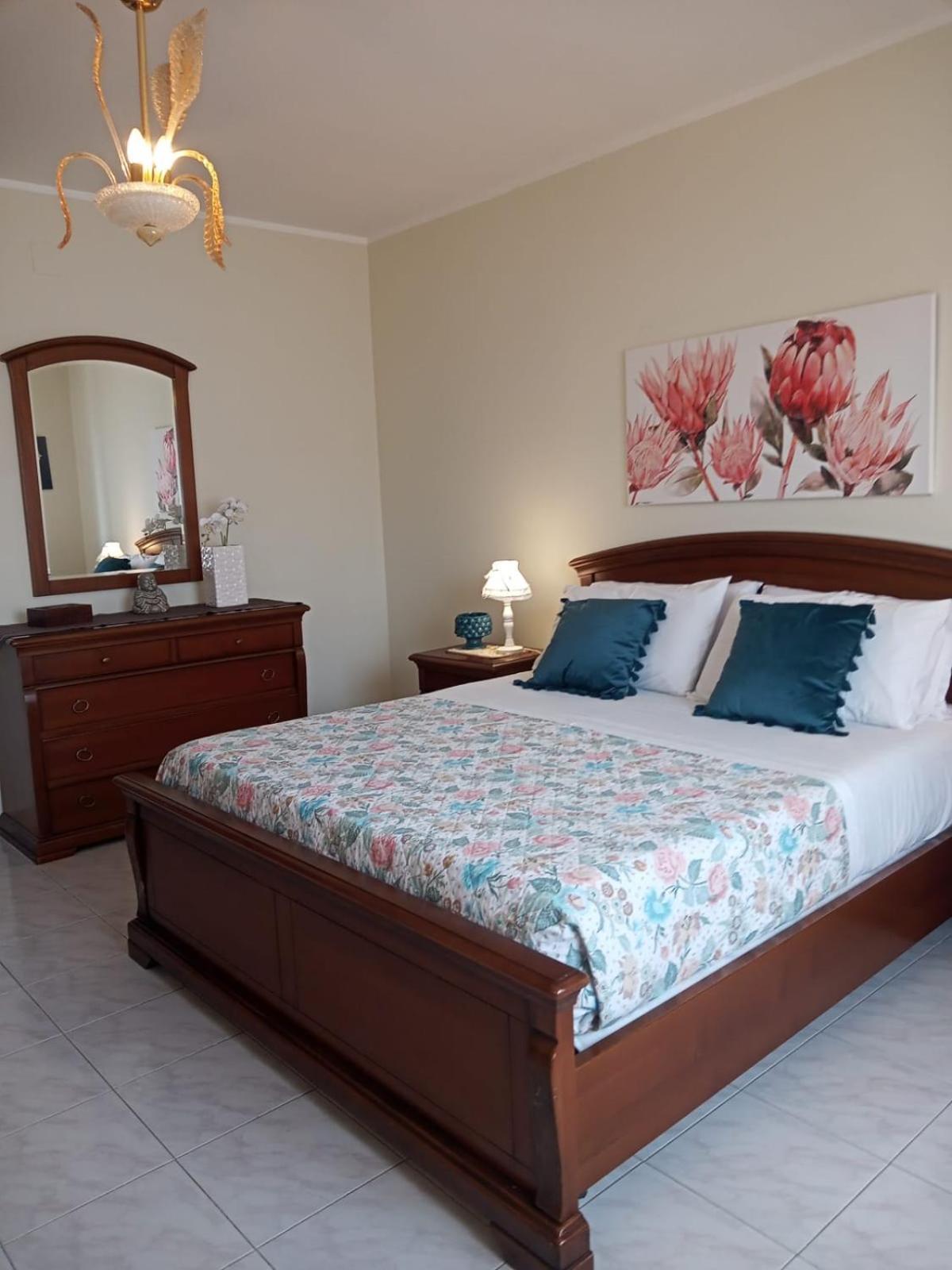 Lorenzo Guest Suite With Free Private Parking-- Cantieri Culturali باليرمو المظهر الخارجي الصورة