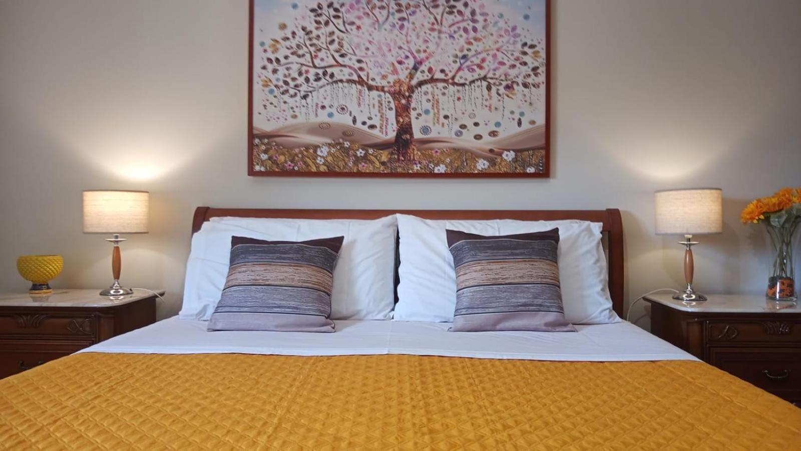 Lorenzo Guest Suite With Free Private Parking-- Cantieri Culturali باليرمو المظهر الخارجي الصورة